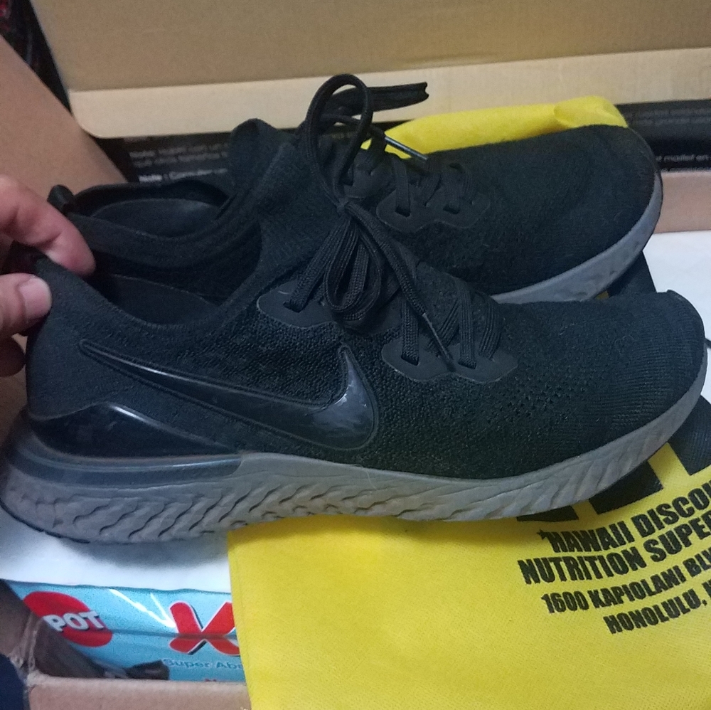 Nike epic flynit reacts 3